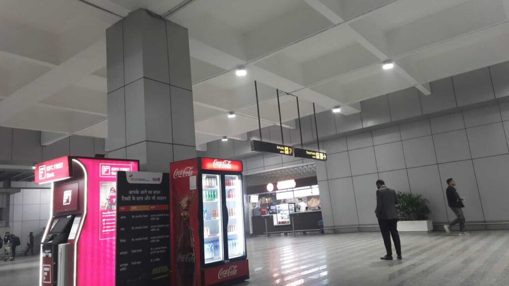 Best Credit Cards for Airport Lounge Access in India 2026